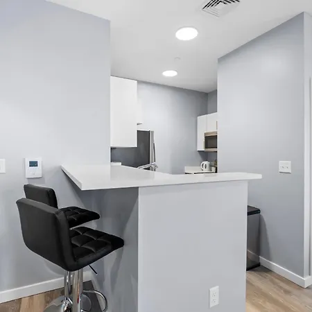 Furnished Apartments Near Encore Everett Exterior photo