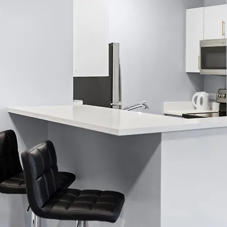 Furnished Apartments Near Encore Everett Exterior photo