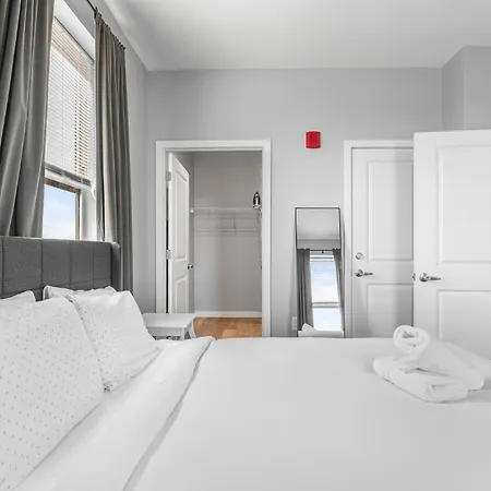 Furnished Apartments Near Encore Everett Room photo