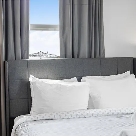 Furnished Apartments Near Encore Everett Room photo