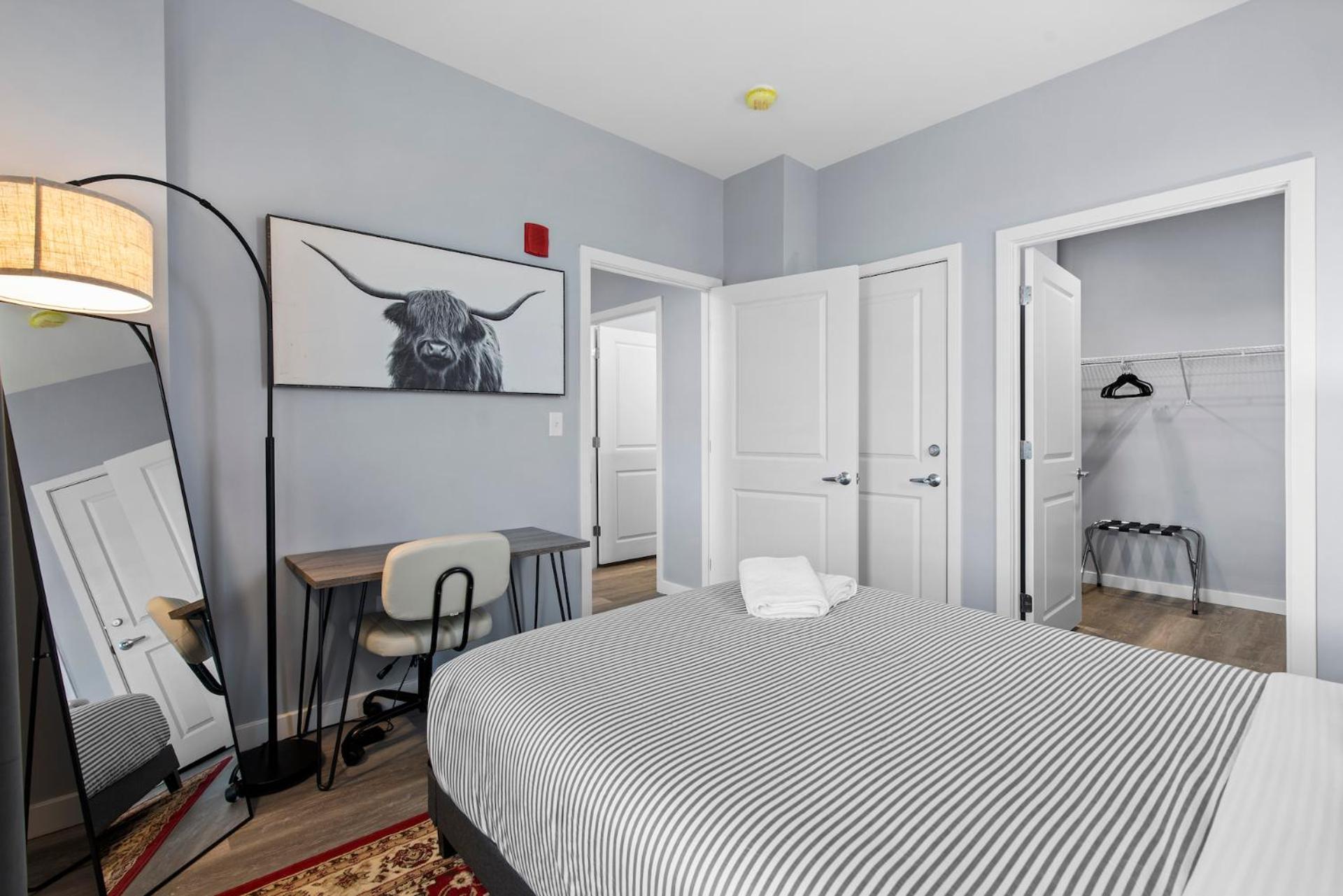 Furnished Near Encore Apartment Everett
