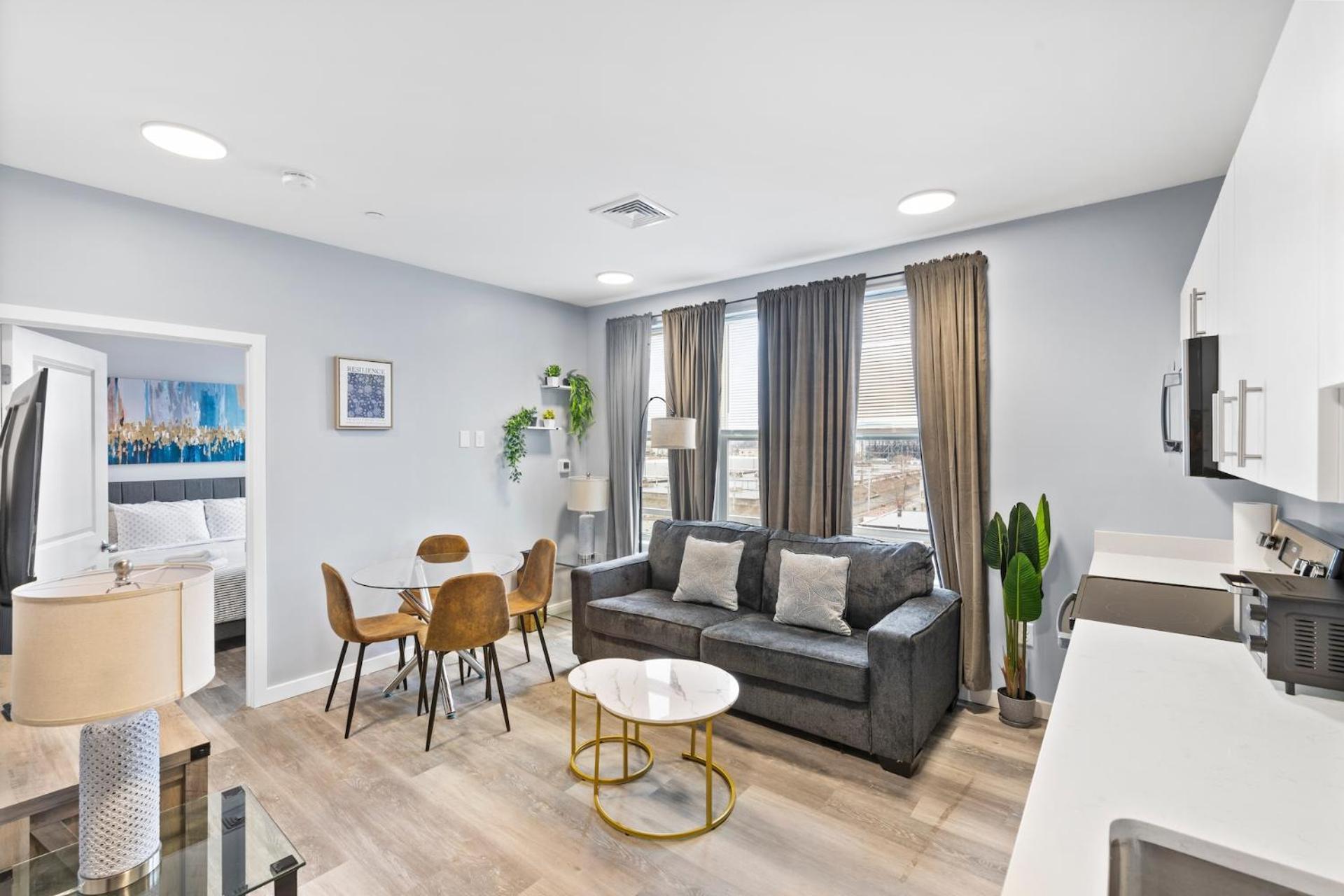 Furnished Near Encore Apartment Everett