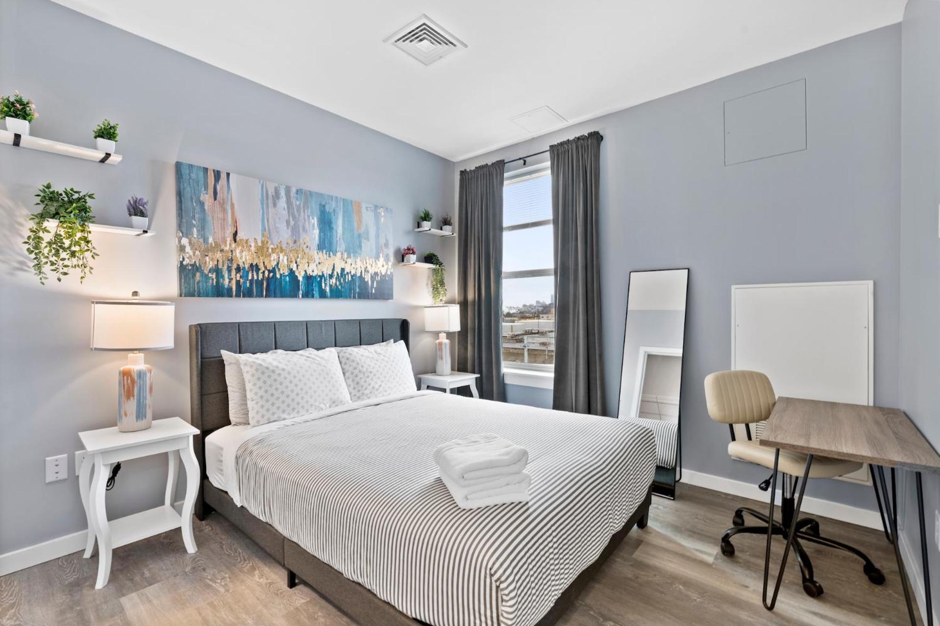 Furnished Near Encore Apartment *