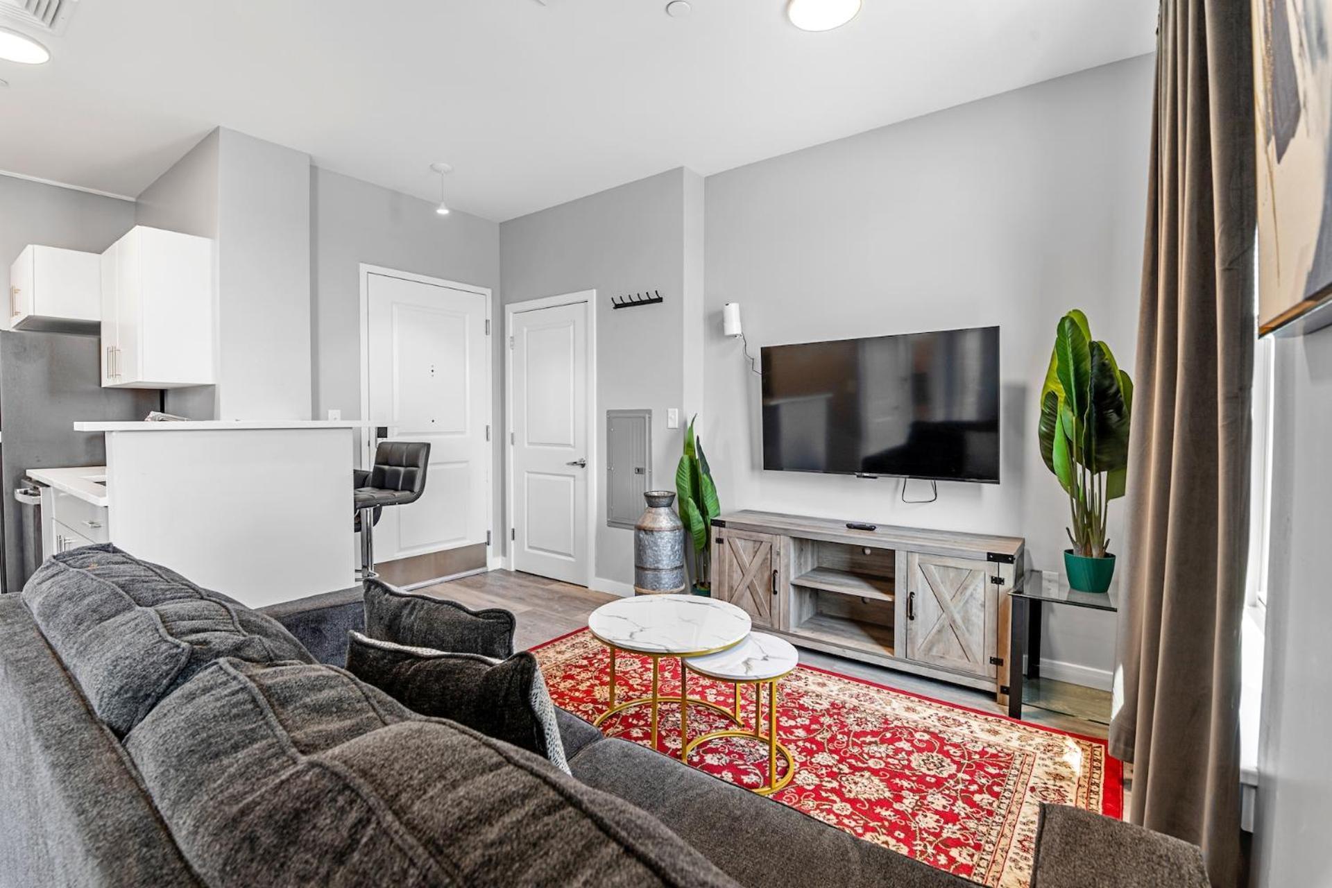Furnished Near Encore Apartment Everett