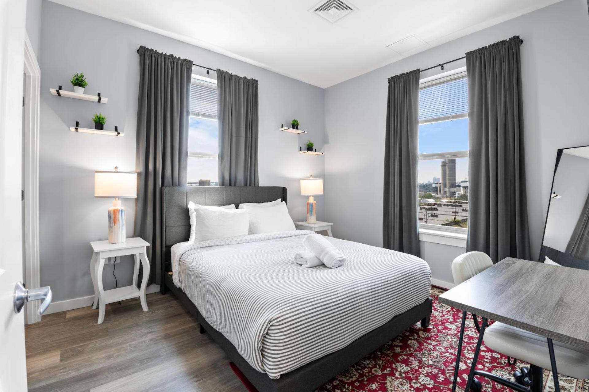 Apartment Furnished Near Encore *